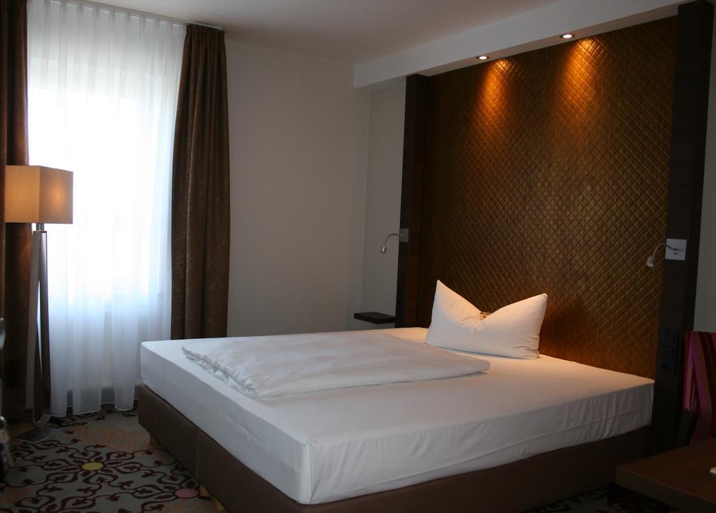 Hotel Parqeo Im A66 Gelnhausen Exterior photo